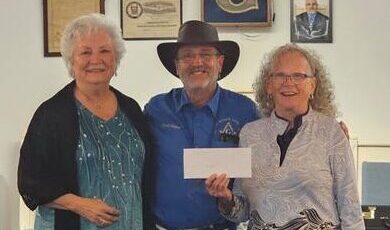 Food Pantry receives gift from Masonic Lodge